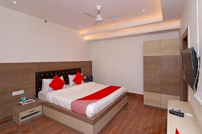 Narendra Guest House Kakarmatha エクステリア 写真
